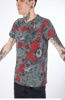 Dio casual dressed grey floral print t shirt upper body…